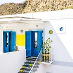 Couette-café Art Panarea