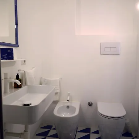 Art ベッド・アンド・ブレックファスト