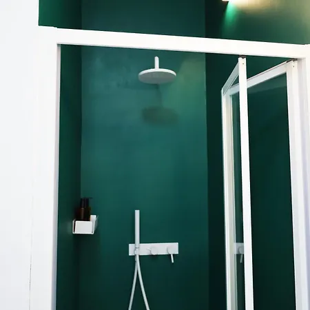 Art ベッド・アンド・ブレックファスト