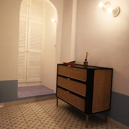 Art ベッド・アンド・ブレックファスト パナレーア