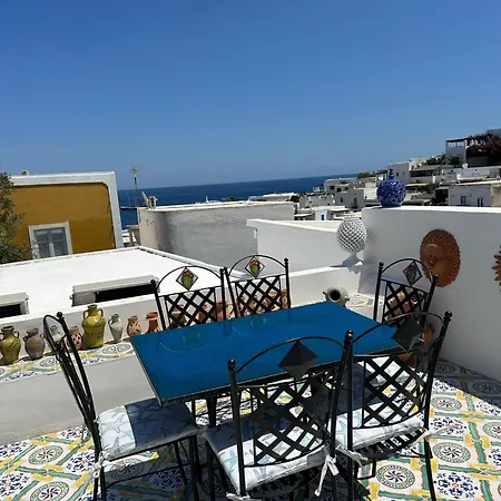 Bed & Breakfast Art Panarea