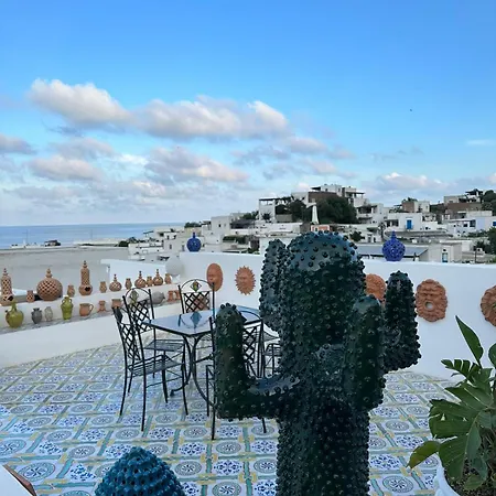 Bed & Breakfast Art Panarea